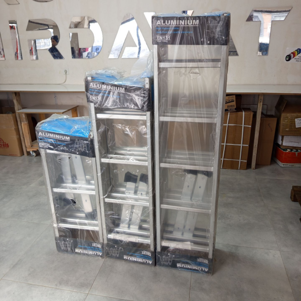 16 Basamak Akrobat Merdiven 4.7MT